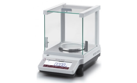 Mettler toledo electronic scales (1100 Ct / 220 g)